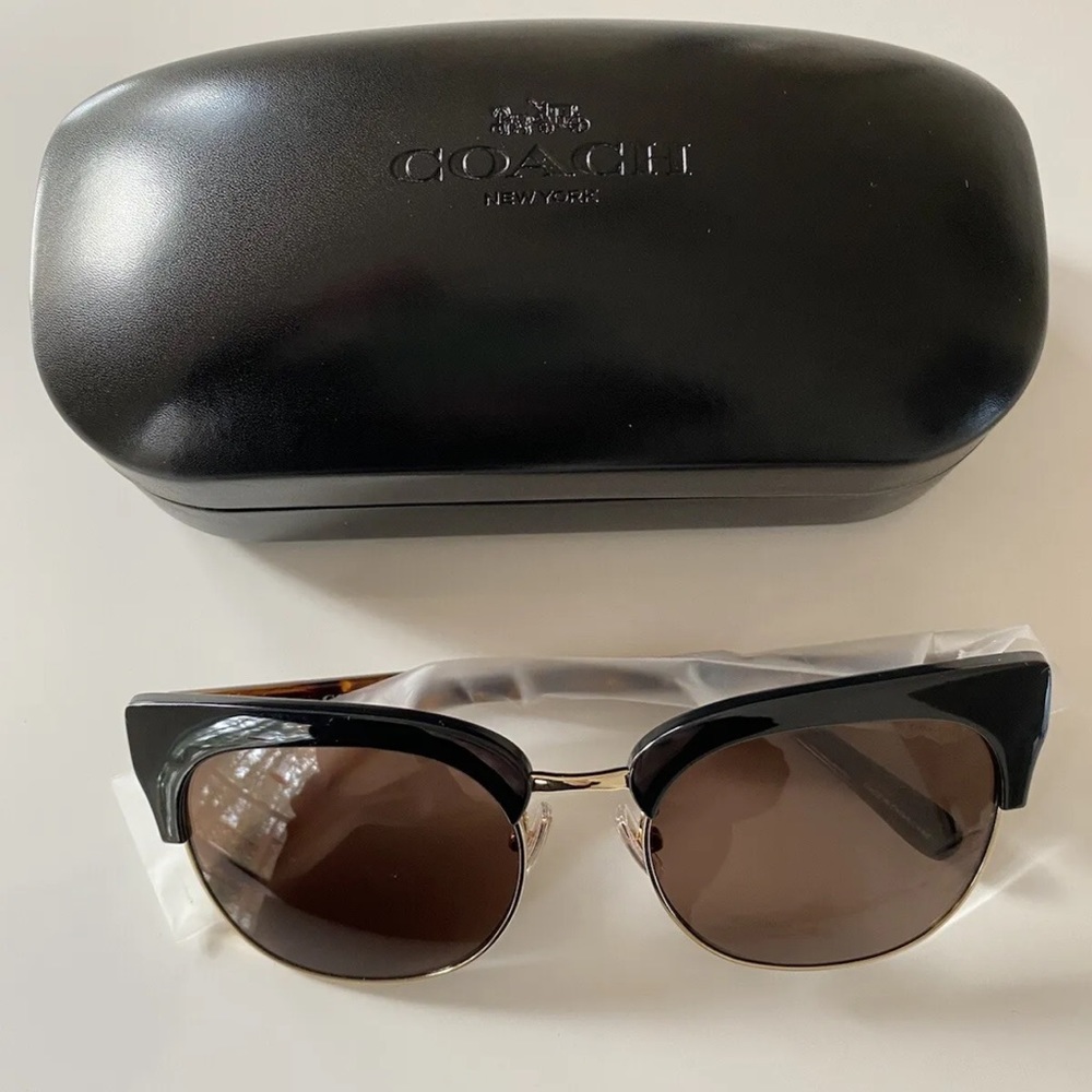 NWT COACH POLARIZED WOMEN'S SUNGLASSES HC8262 MULTI
